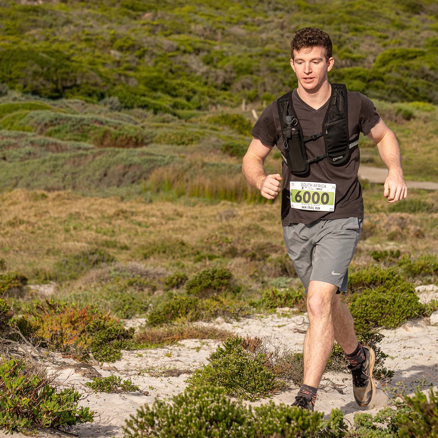 Trail Vest and 500ml Soft Flask